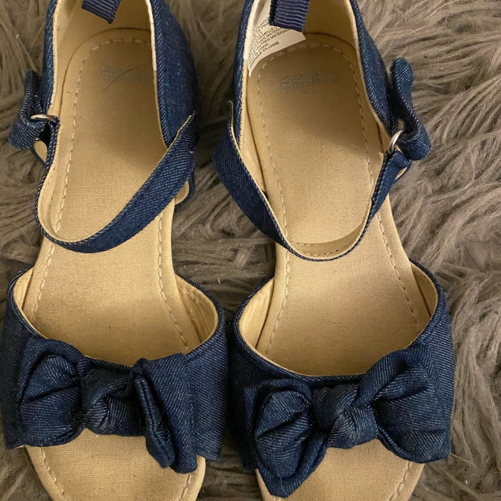 GIRL SANDALS, size 11C